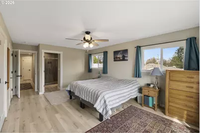 6352 Caufield St, West Linn, OR 97068 - Photo 16