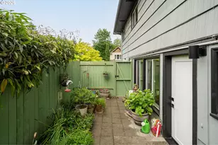 6352 Caufield St, West Linn, OR 97068 - Photo 24