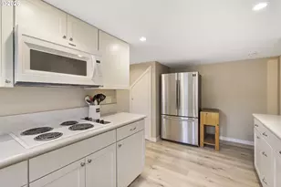 6352 Caufield St, West Linn, OR 97068 - Photo 28