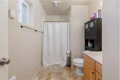 654 NE 8th Pl, Toledo, OR 97391 - Photo 18