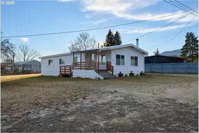 502 S East St, Joseph, OR 97846 - Photo 2