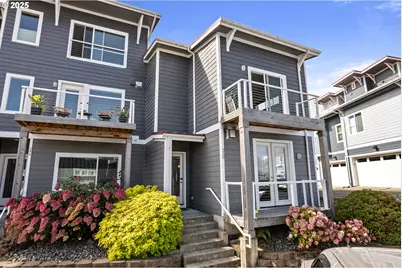 230 Maritime Ln, Astoria, OR 97103 - Photo 2