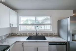 2261 Fulton Pl SE, Albany, OR 97322 - Photo 18