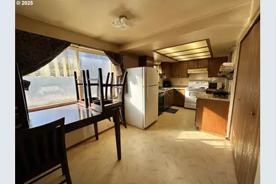 3055 Grove St, Baker City, OR 97814 - Photo 8