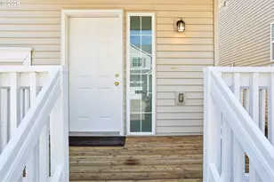 6546 NE Forest Ln, Hillsboro, OR 97124 - Photo 2