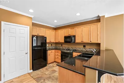 6546 NE Forest Ln, Hillsboro, OR 97124 - Photo 14