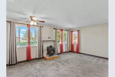 1075 Princeton Rd, Woodburn, OR 97071 - Photo 18