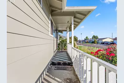 1075 Princeton Rd, Woodburn, OR 97071 - Photo 4