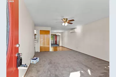 1075 Princeton Rd, Woodburn, OR 97071 - Photo 6