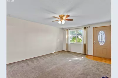 1075 Princeton Rd, Woodburn, OR 97071 - Photo 10