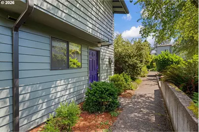 4441 Fox Hollow Rd #7, Eugene, OR 97405 - Photo 2