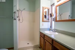 6015 SE Alderhill Loop, Milwaukie, OR 97267 - Photo 32