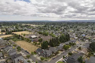 4889 Whitewater St, Salem, OR 97305 - Photo 42