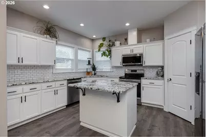 4889 Whitewater St, Salem, OR 97305 - Photo 14