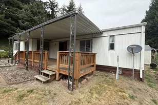 63659 Clear View Dr, Coos Bay, OR 97420 - Photo 6