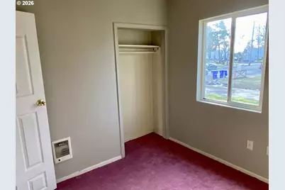 3727 SE 86th Ave, Portland, OR 97266 - Photo 16