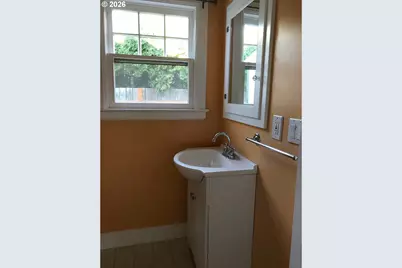 119 Wesley (605 Miller) St, Silverton, OR 97381 - Photo 30