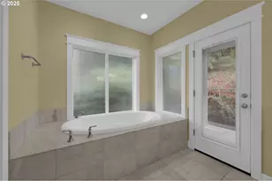 3085 Summit Sky Blvd, Eugene, OR 97405 - Photo 32