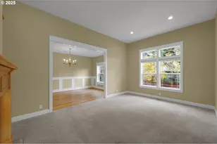 3085 Summit Sky Blvd, Eugene, OR 97405 - Photo 10