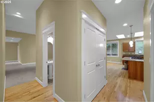 3085 Summit Sky Blvd, Eugene, OR 97405 - Photo 22