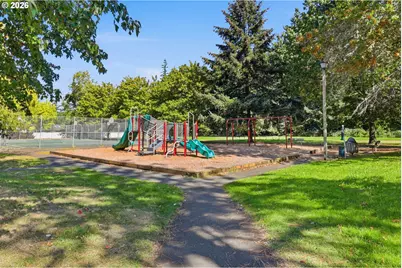 2018 SE Beaver Creek Ln, Troutdale, OR 97060 - Photo 46