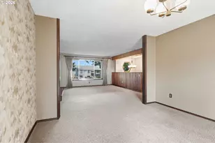 2018 SE Beaver Creek Ln, Troutdale, OR 97060 - Photo 14