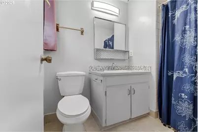 2095 NW 3rd St, Gresham, OR 97030 - Photo 30