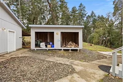 600 Donruss Dr, Roseburg, OR 97471 - Photo 38