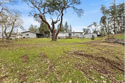 600 Donruss Dr, Roseburg, OR 97471 - Photo 48