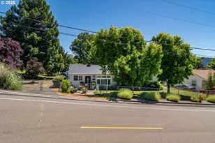 421 NW Cary St, Winston, OR 97496 - Photo 46