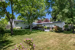 421 NW Cary St, Winston, OR 97496 - Photo 38