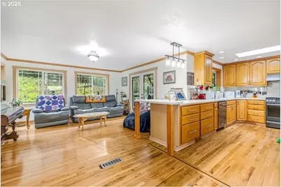 2398 Cole Rd, Salem, OR 97306 - Photo 8