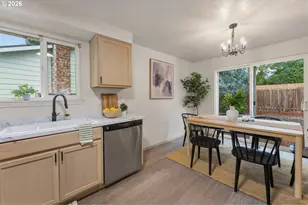 13158 SW Shore Dr, Tigard, OR 97223 - Photo 10