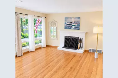 3112 Upper Dr, Lake Oswego, OR 97035 - Photo 2