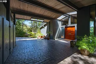 1210 Lemery Ln, Eugene, OR 97405 - Photo 4