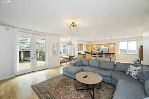 12255 SW Aspen Ridge Dr, Portland, OR 97224 - Photo 2