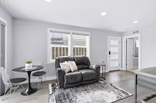 5425 NE 32nd Pl, Portland, OR 97211 - Photo 32