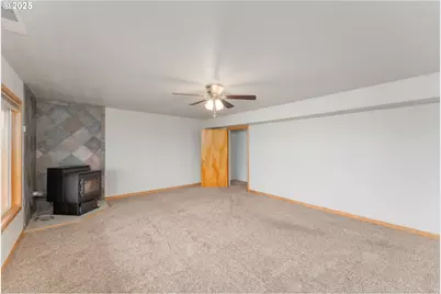 411 Woodland Dr, Winston, OR 97496 - Photo 20