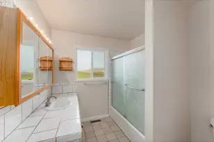 411 Woodland Dr, Winston, OR 97496 - Photo 18