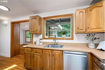 15931 SE Heidi Ln, Damascus, OR 97089 - Photo 10