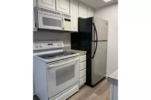 9987 SE Talbert St, Clackamas, OR 97015 - Photo 8