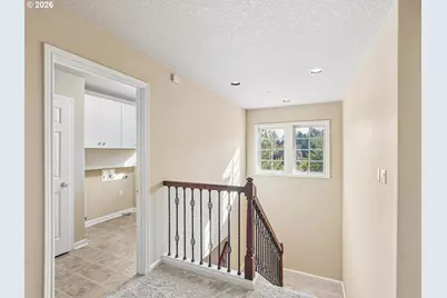18233 SW Santoro Dr, Beaverton, OR 97007 - Photo 22