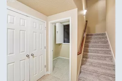 18233 SW Santoro Dr, Beaverton, OR 97007 - Photo 38