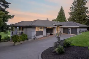 14400 Uplands Dr, Lake Oswego, OR 97034 - Photo 34