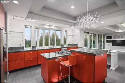 14400 Uplands Dr, Lake Oswego, OR 97034 - Photo 16