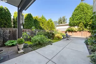 129 Arbor Dr, Eugene, OR 97404 - Photo 40