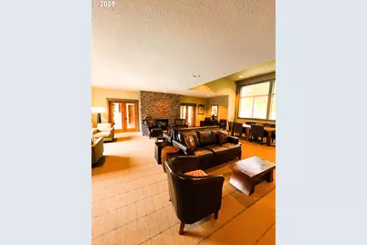 637 NE Garswood Ln, Hillsboro, OR 97006 - Photo 22
