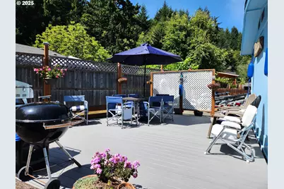 227 Lakeland Dr, Lakeside, OR 97449 - Photo 10