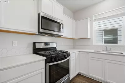 861 N 19th Ave, Cornelius, OR 97113 - Photo 10