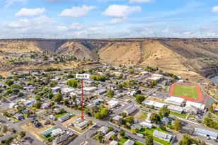 299 4th St, Maupin, OR 97037 - Photo 38